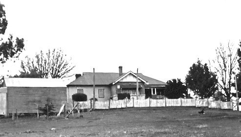 'Gledeswood' - home of James and Minnie Moore