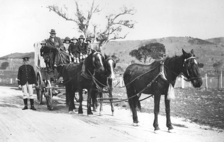 To Narrabundah School 1923